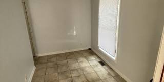 3 Bed 1 Bath Available Now! Gallery 4