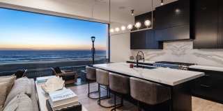 2200 The Strand Gallery 21