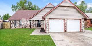 1209 South Avery Drive Gallery 1