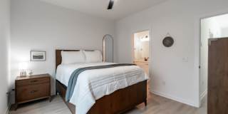 1430 Dunn Avenue Gallery 21