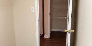 **LESS than 10 minute Drive from Fort Knox** Gallery 36