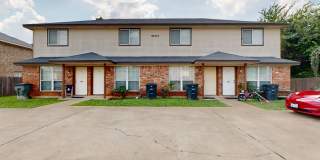 2 WEEKS FREE RENT IN A 3 BEDROOM TOWNHOUSE AT $950! Gallery 1