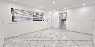 5401 Hollywood Blvd Gallery 1