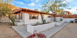 1 Bedroom - Fully Furnished - Hilltop Home w Views! - Free Internet Gallery 1