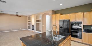 4136 E Pullman Road Gallery 41