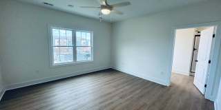1st Month Rent Free - THE CROWN AT CORNERSTONE Gallery 8