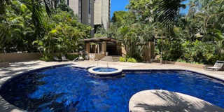 Rarely available 1-bedroom 1-bath condo in 21 Craigside Gallery 22