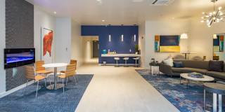 Eviva Midtown Gallery 8