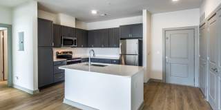 The Belle at the Lamar Gallery 13