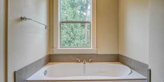 Refined Portland Residence Near Forest Park & NW 23rd Gallery 31