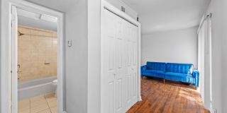 1221 47TH Place NE Gallery 3