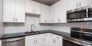 3833 N Broadway Gallery 30