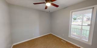 Charming 3 bedroom / 2 bathroom home with large fenced backyard near shopping & Fort Bragg! Gallery 13