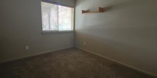 NW 3x2 townhome with primary bedroom on the main level Gallery 23