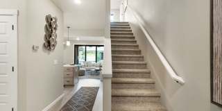 Luxury Townhome for Lease at the Courtyards at Hidden Crest - 6919 NE 132nd Way Gallery 4