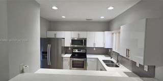 3389 NE 4th St Gallery 13