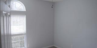 Cute Ranch Style Home - Fenced Yard Gallery 11