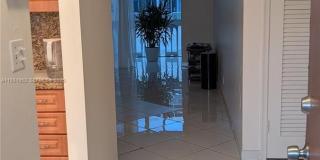 301 NE 14th Ave Gallery 1