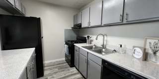 212 Sam Houston Drive Gallery 1