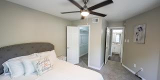Deerwood Apartments Gallery 6