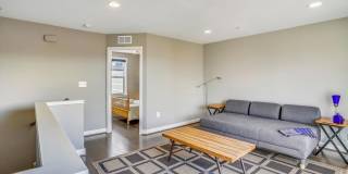 GREAT LOCATION!! Stunning 3BD/3.5BA luxury 4-level townhouse! Gallery 50