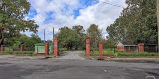 1023 W 37th Street Gallery 39