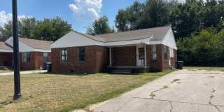 2 Bedroom 1 Bathroom Duplex For Lease Available 10/09/2026 Gallery 1