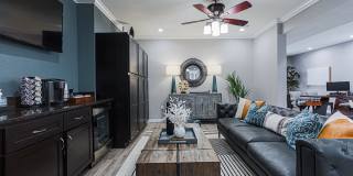 The Village at Bellaire Apartments Gallery 2
