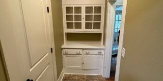 Super cute and close to Querbes Park.... Super cute and close to Querbes Park.... Gallery 8