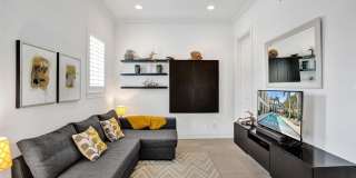 381 E Cannery Row Circle Gallery 31