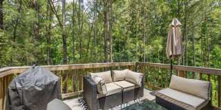 Like-New 4 bedroom 2.5 bathroom home with Custom Touches, open floor plan AND a Cul-de-sac lot! Must see! Gallery 37