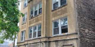 4414 North Whipple Gallery 1