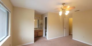 2/2.5 Townhome Mile Run Gallery 21