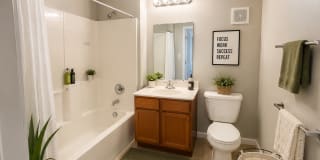 900 on Park Apartments Gallery 12
