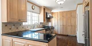 2347 Glendon Avenue Gallery 5