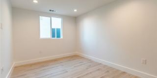 5022 Pickford Street Gallery 33