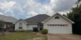 2516 Country Club Drive Gallery 1