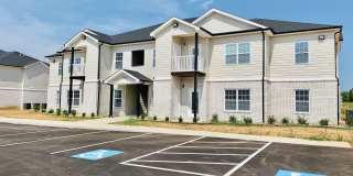 701 Ivy Br St Gallery 1