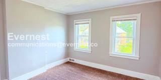2047 Seward Avenue Gallery 19