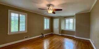 Spacious 4-Bedroom Single Family House in Baltimore Gallery 39