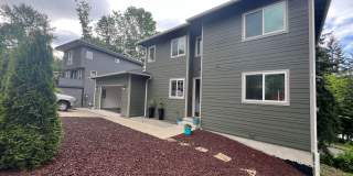 Newer 5 Bedroom House close to Shopping, Lake Padden, WWU, South Side of Bellingham Newer 5 Bedroom House close to Shopping, Lake Padden, WWU, South Side of Bellingham Gallery 3