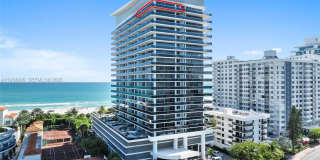 5875 Collins Avenue Gallery 25