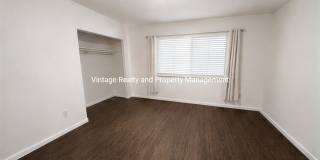 Updated 2-bedroom, 1 bathroom Tri-plex unit located in North Stockton. Gallery 5