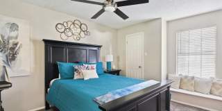 River Oaks Gallery 10