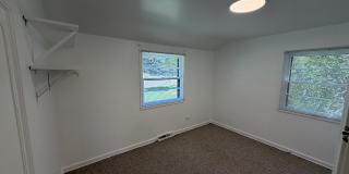 2525 South Clayton Street Gallery 33