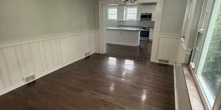 Spacious 5 bedroom 3 bathroom home Gallery 12