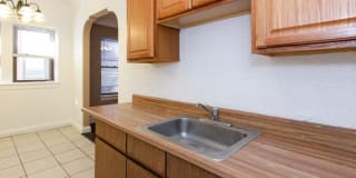 The Manor Gallery 12