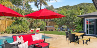 10 - 22 Month FURNISHED Lease: Bring Indoor/Outdoor Living HOME with this 3bd+/2.5ba plus Pool & Hot Tub Gallery 1