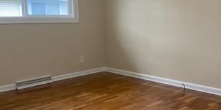 2718-2720 S. Stewart Gallery 11