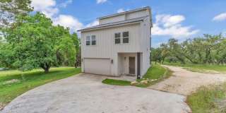 2488 Waterfront Park Gallery 5